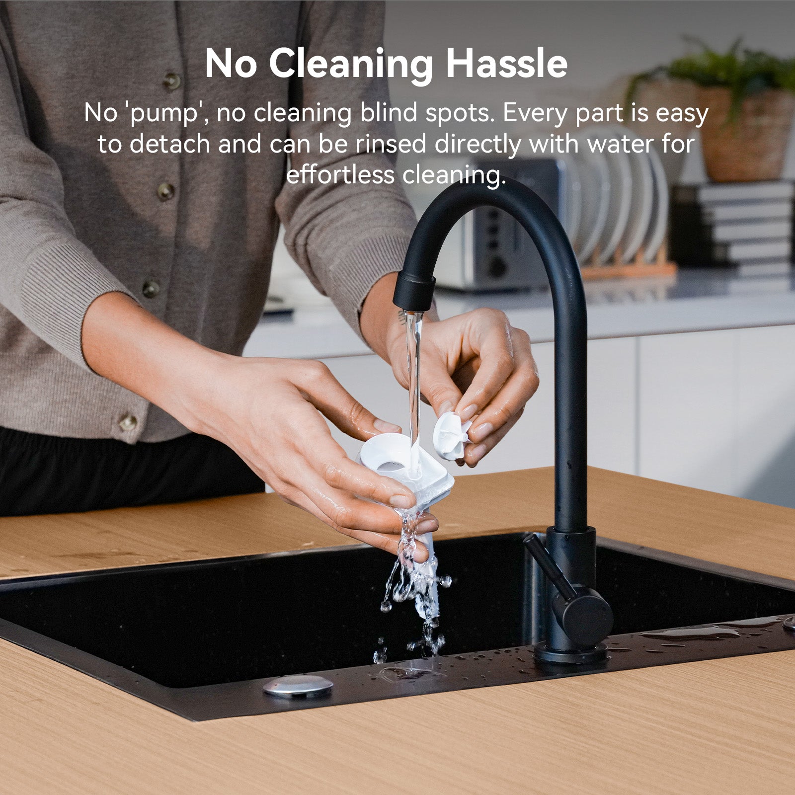 Easy to Clean: Cheerble Pet Fountain Filter Rinsing