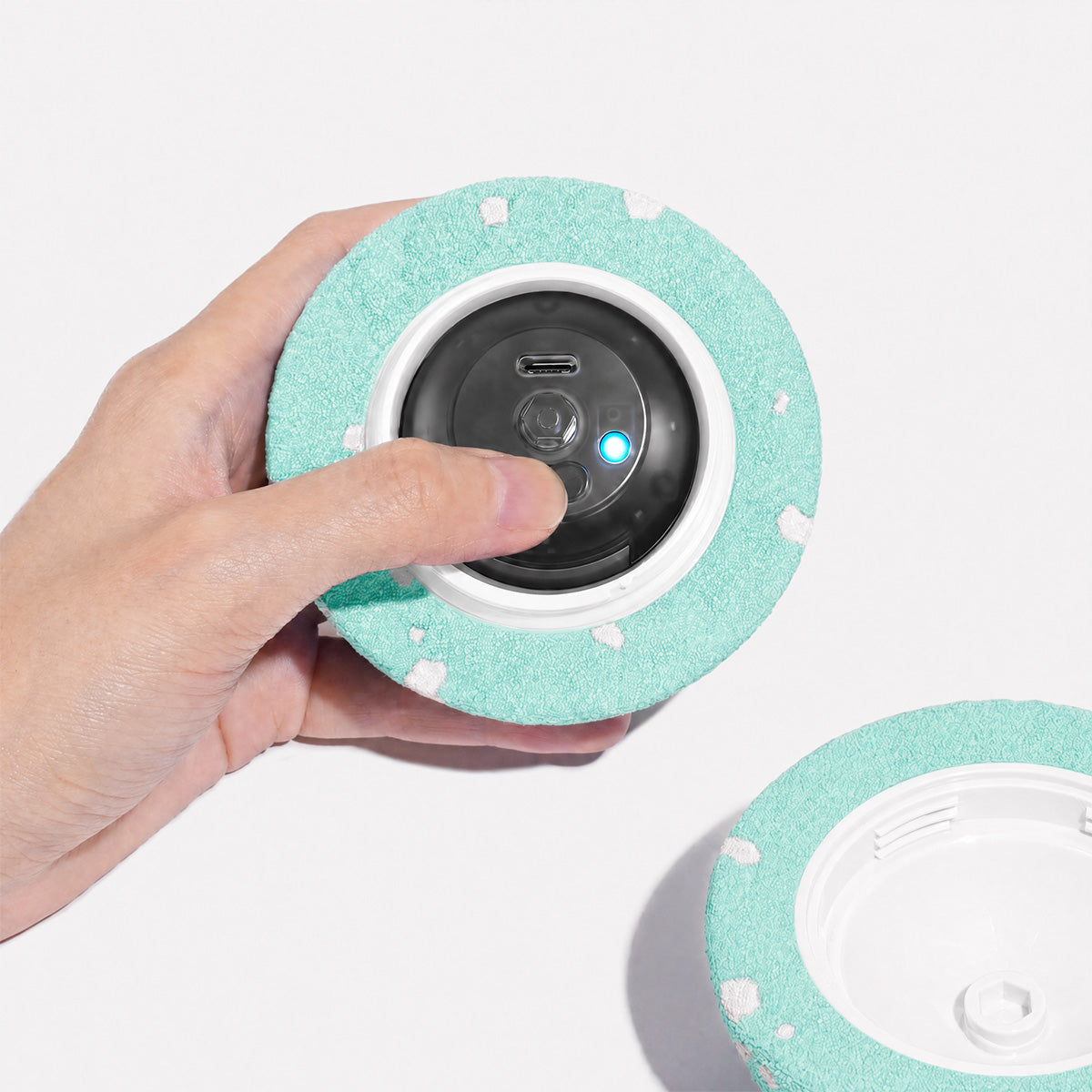 Cheerble Wicked Ball Air activation. Smart dog toy #Color_Aqua